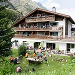 Hotel Plateau Rosa 3*