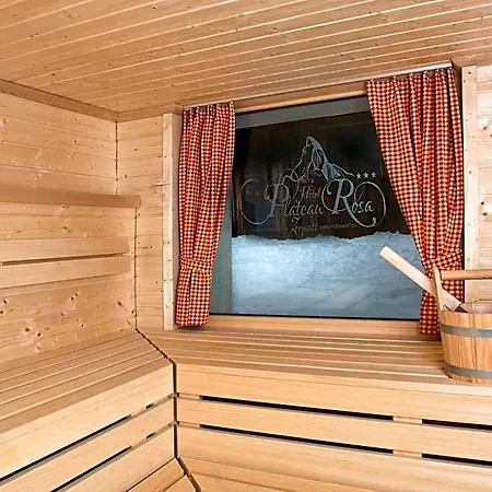 Hotel Plateau Rosa 3*